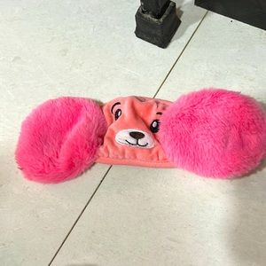 It’s a face mask of kids